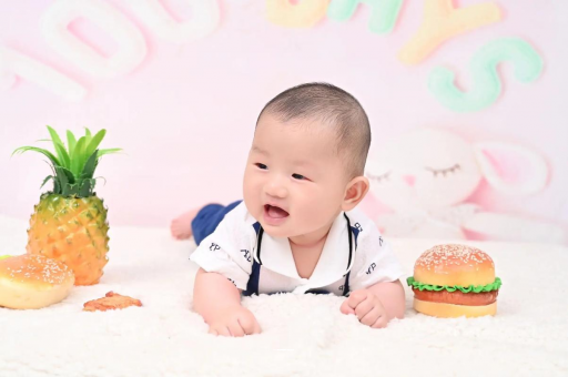 吕梁宝宝在妈妈肚子里